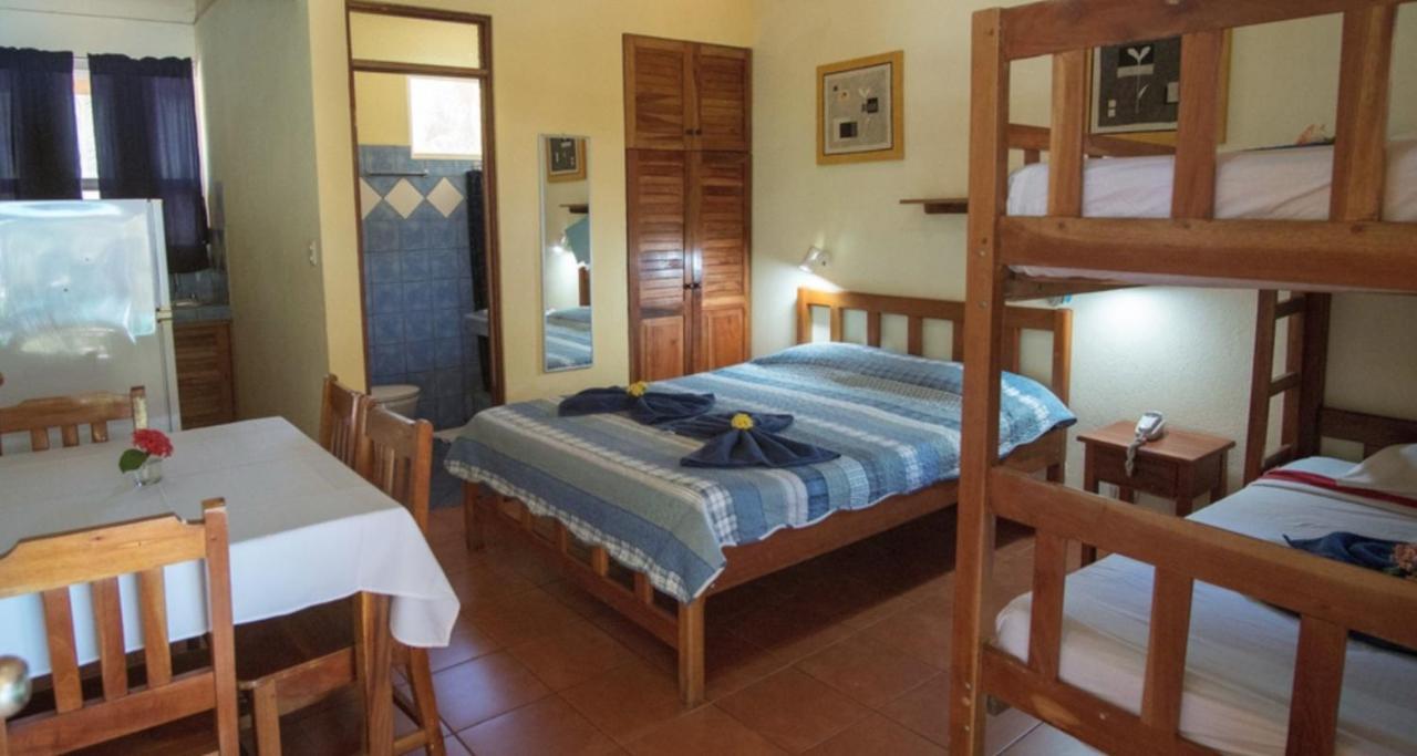 Hotel Isolina Beach Potrero  Extérieur photo