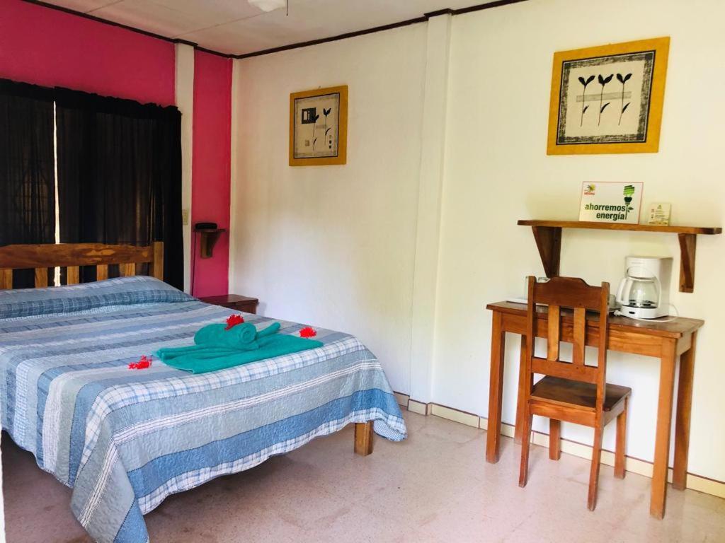 Hotel Isolina Beach Potrero  Extérieur photo