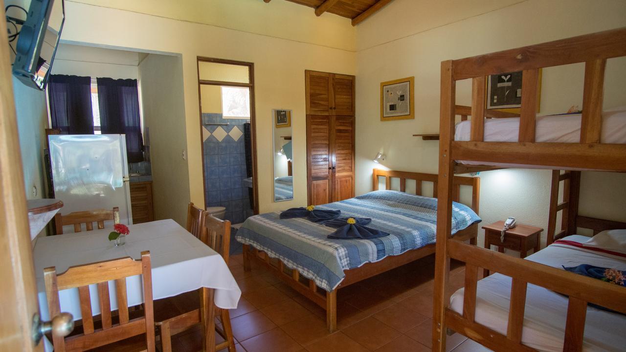 Hotel Isolina Beach Potrero  Extérieur photo