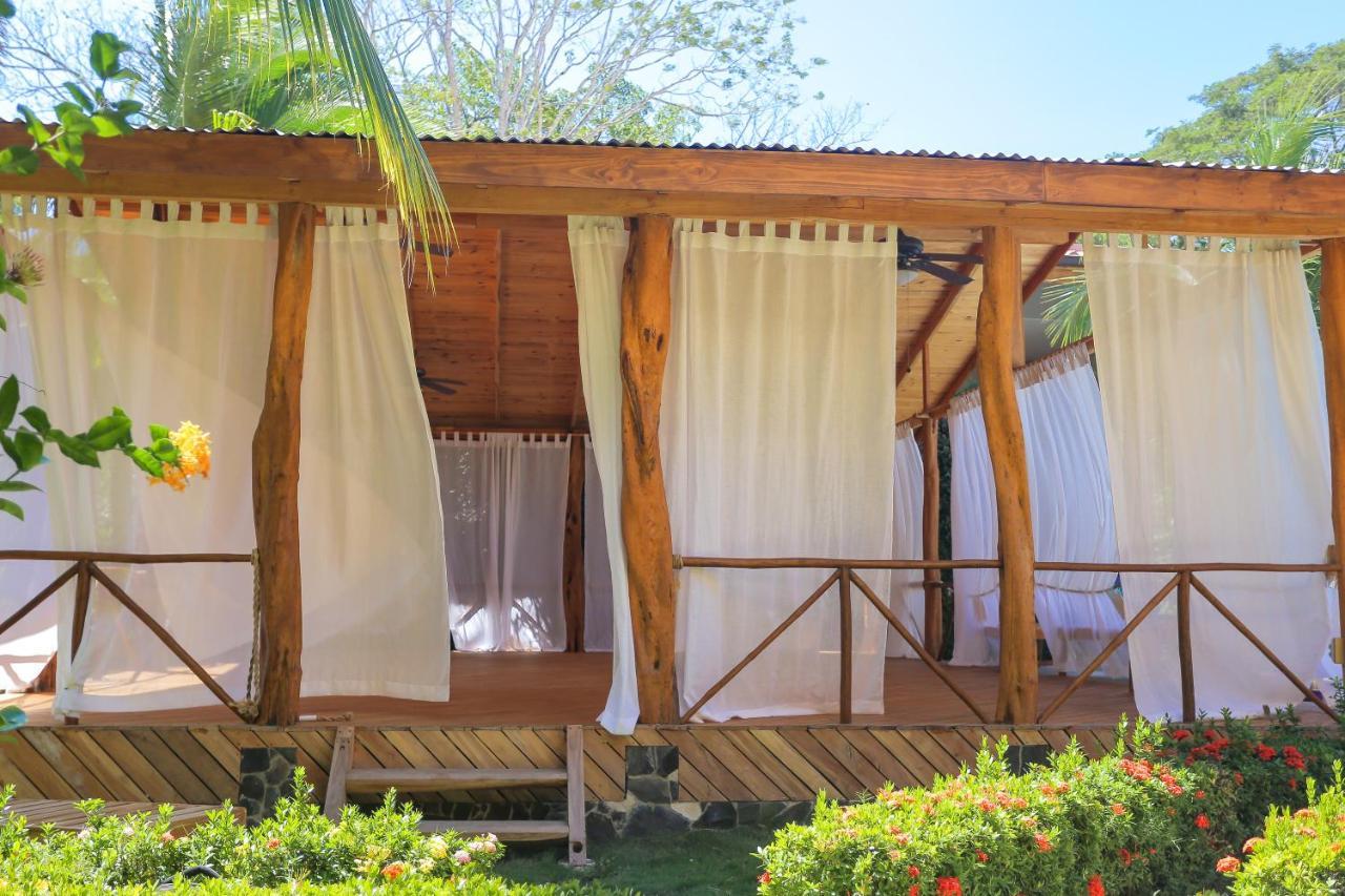Hotel Isolina Beach Potrero  Extérieur photo